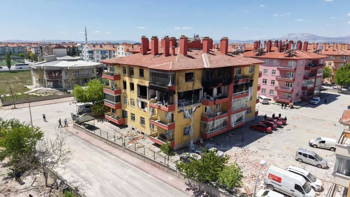Konya’da Patlama: 13 Yaralı, Apartman Yıkıldı