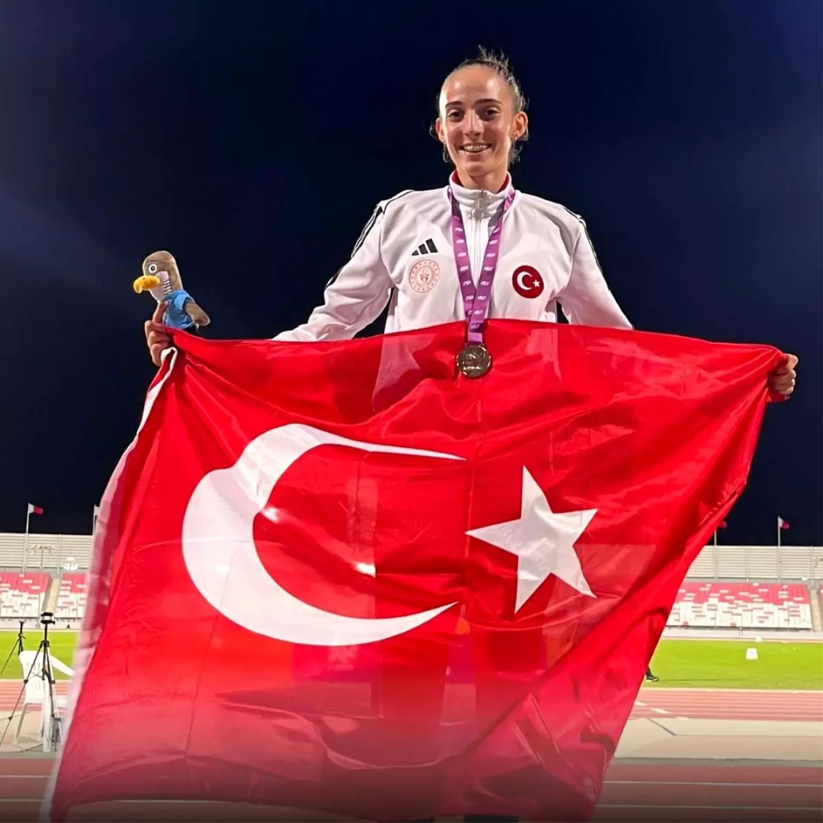 Eda Nur Tulum’a Kutlama